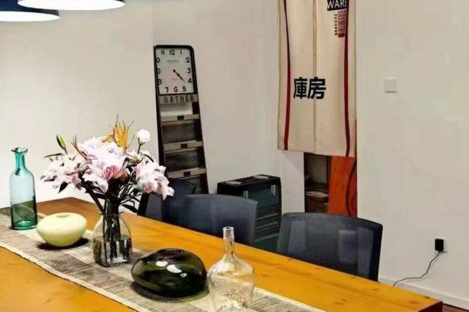 Spacious 1BR Heritage Apartment in Old Xuhui