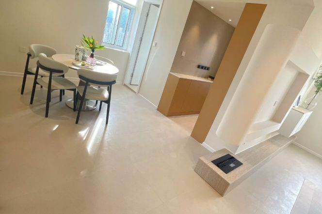 High-Floor 2BR Apartment in Xujiahui
