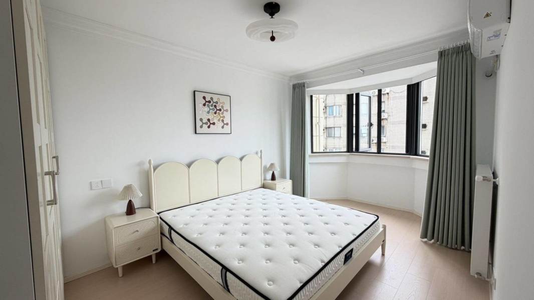 Housing image — Bedroom