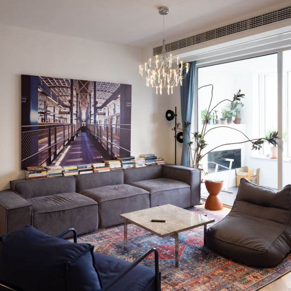 Housing image — Living Room