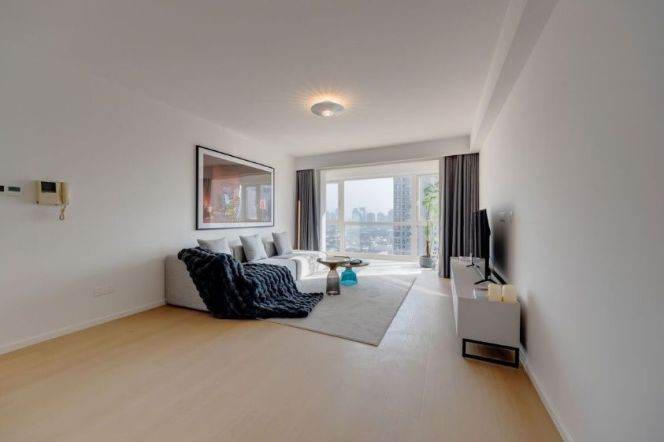 High-Floor Modern Bright 3BR Apartment in Gubei (L2/L15)