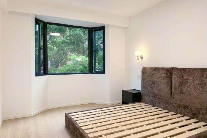 Modern Bright 2BR Apartment in Gubei