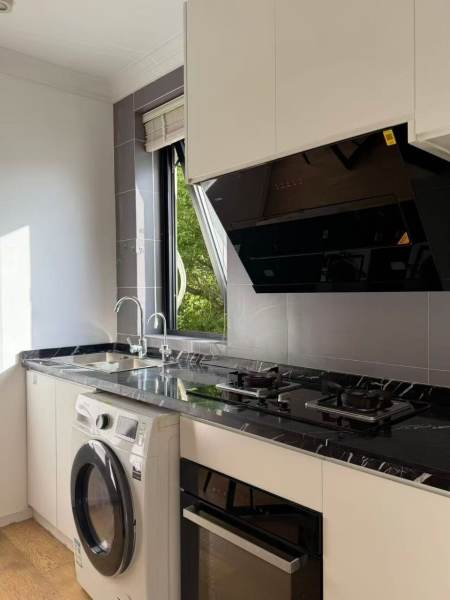 Housing image — Kitchen