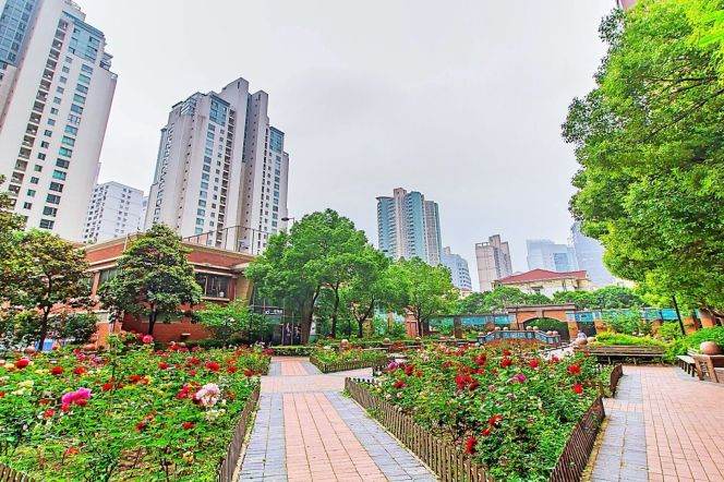 3BR Apartment at The Courtyards