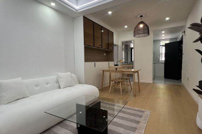 1BR Apartment near Zhongshan Park (L11/L13)