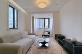 Bright Natural-Light 1BR Apartment near Xintiandi Metro (L9/L10/L13)