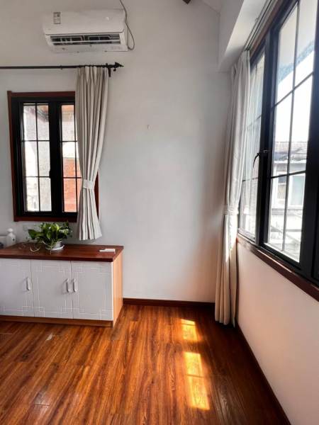 Housing image — Bedroom