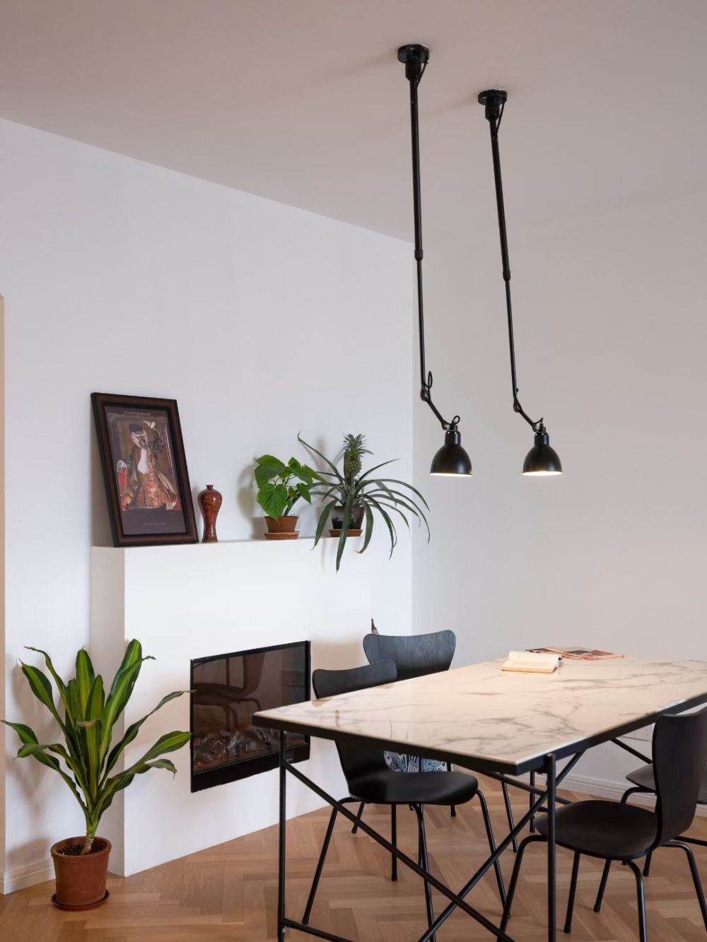 Housing image — Dining Area
