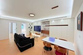 Spacious 2BR Apartment in Jing'an