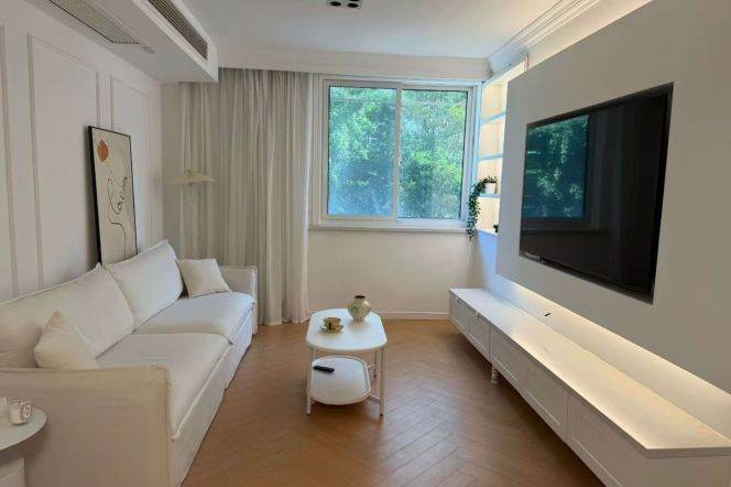 1BR Apartment near Shanghai Indoor Stadium Metro (L1/L4)