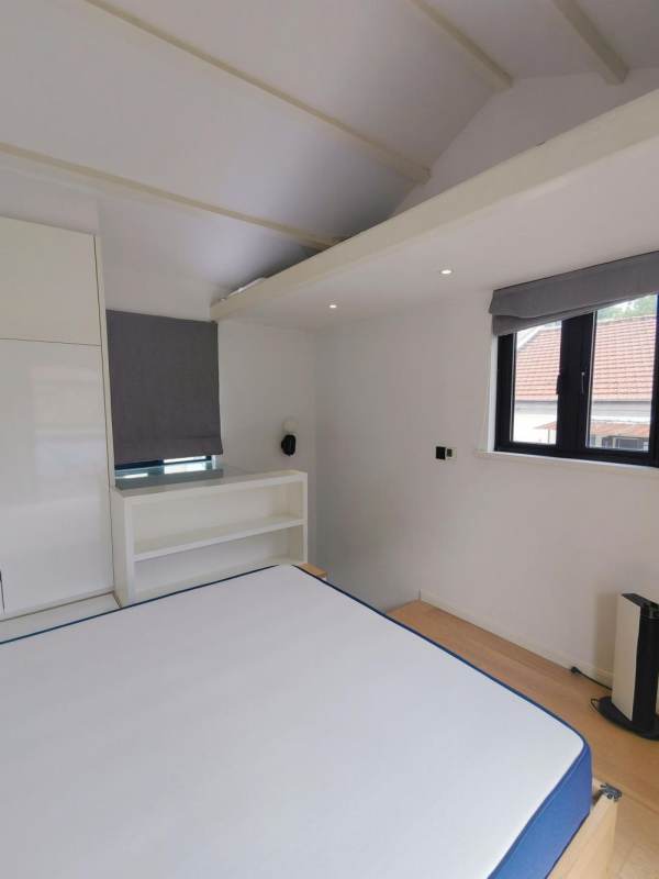Housing image — Bedroom