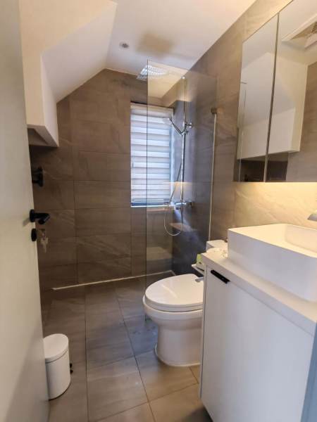 Housing image — Bathroom