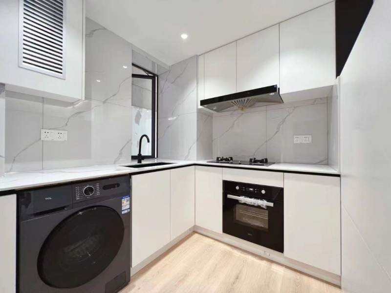 Housing image — Kitchen