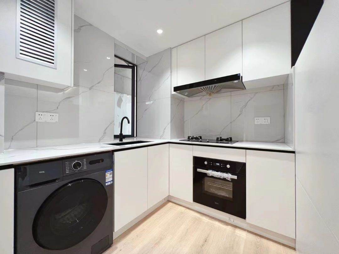 Housing image — Kitchen