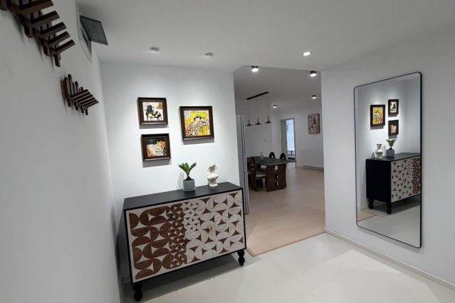 3BR Apartment near Zhongshan Park (L2/L11)