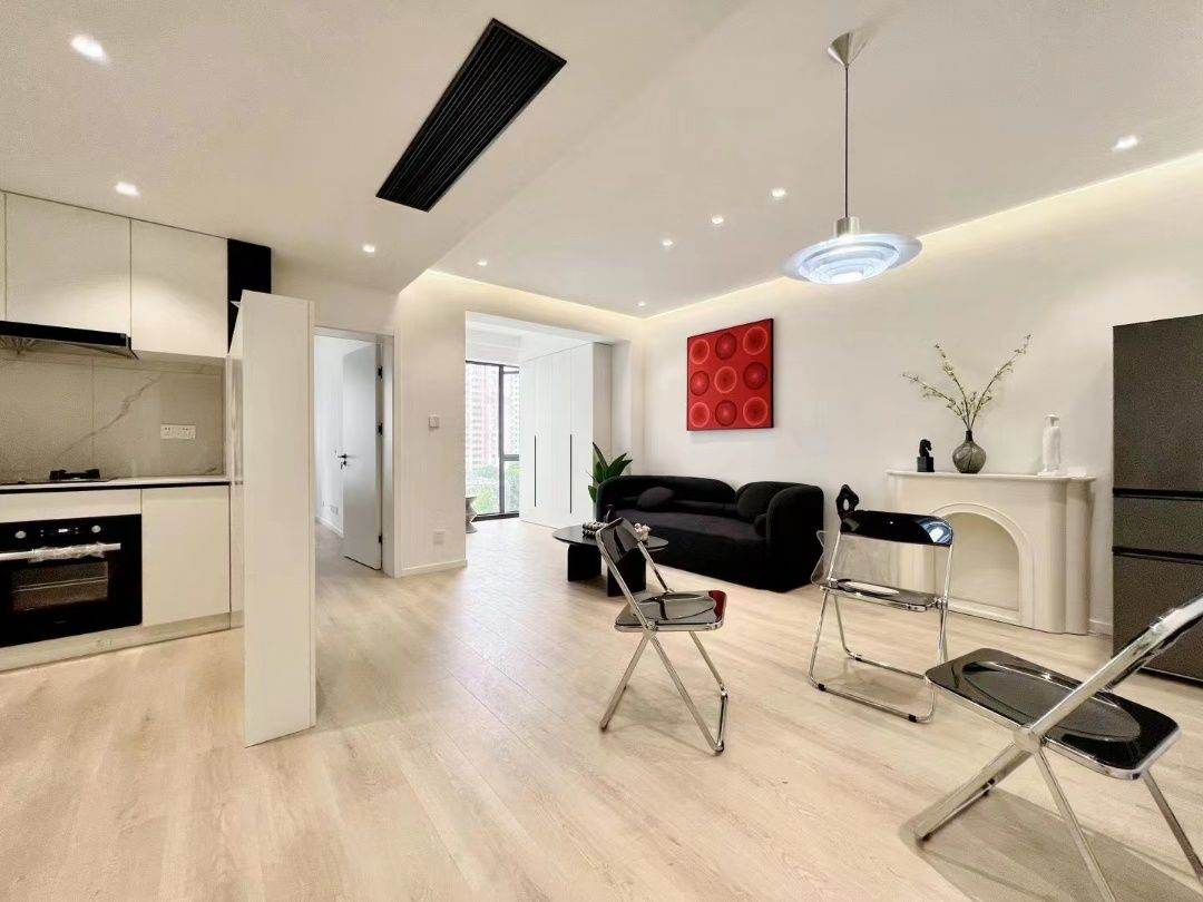 Housing image — Living Room