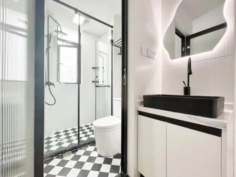Housing image — Bathroom
