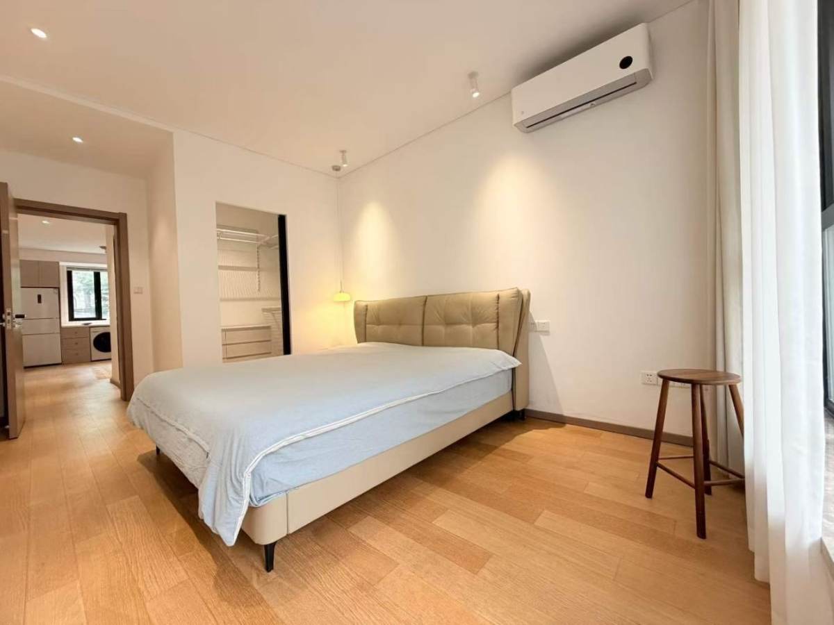 Housing image — Bedroom