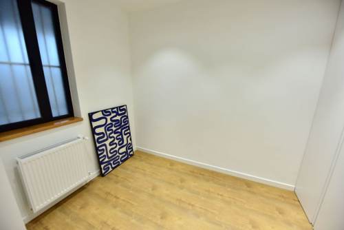 Housing image — Room