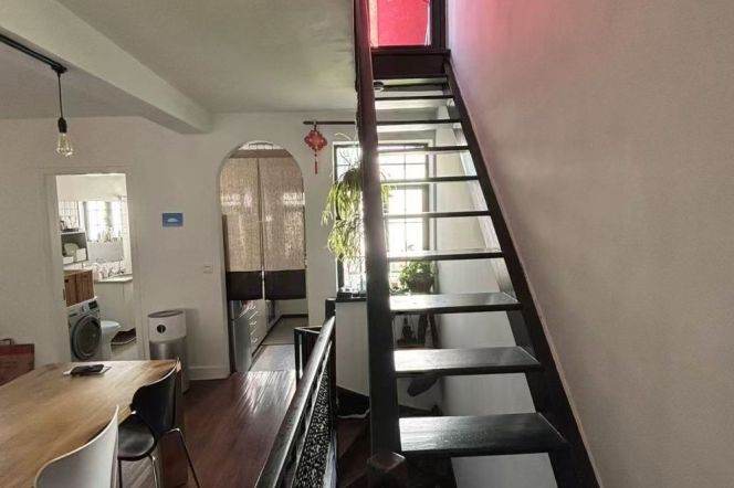 2BR Heritage Apartment near Changshu Rd Metro with Terrace