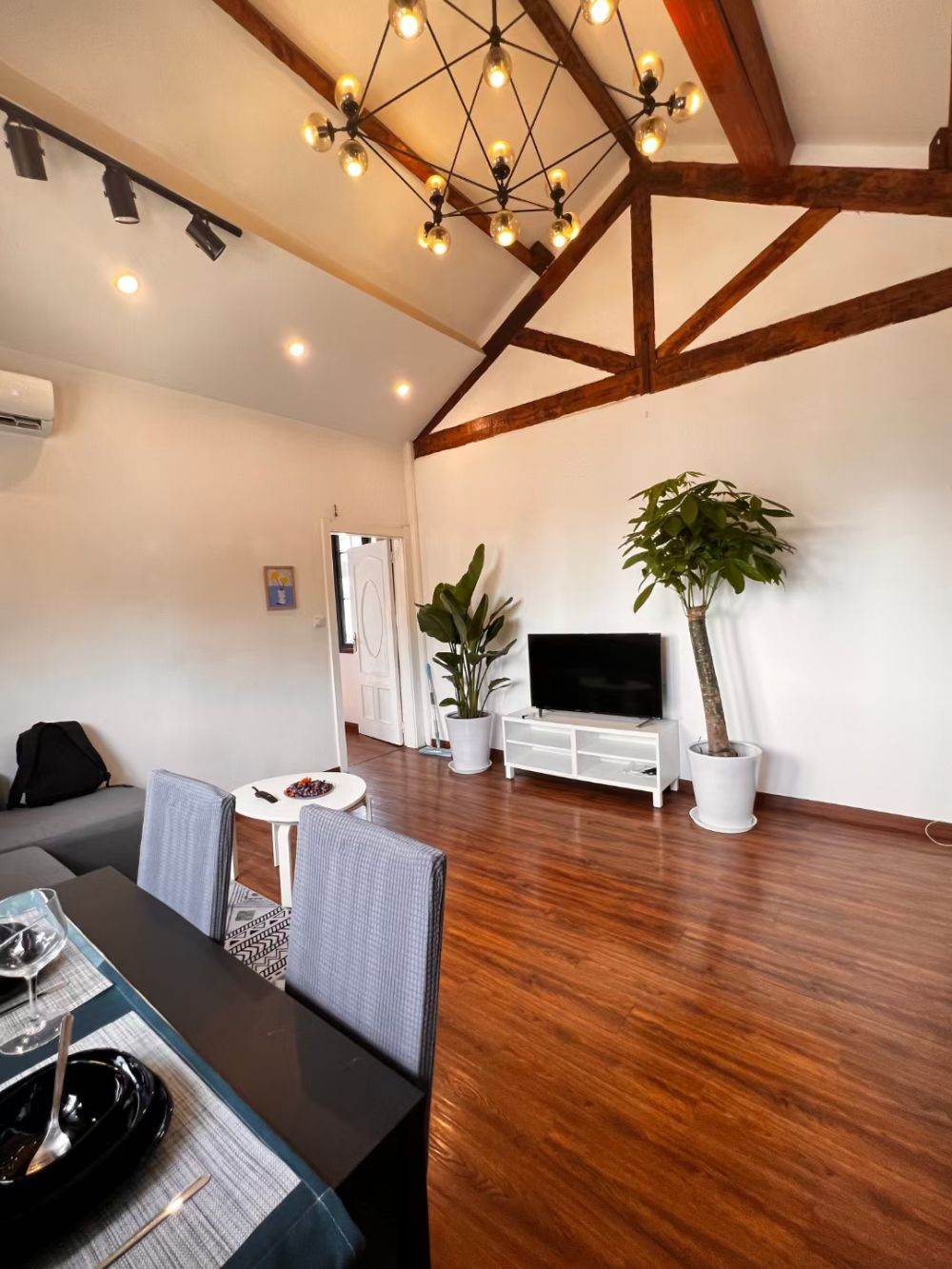 Housing image — Living Room