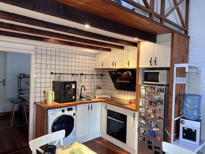 Housing image — Kitchen