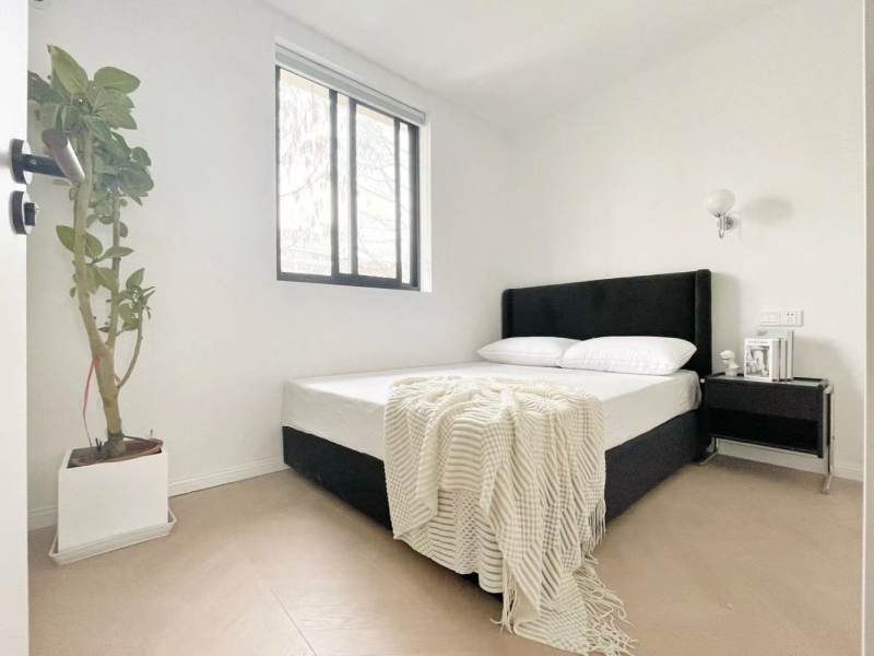 Housing image — Bedroom