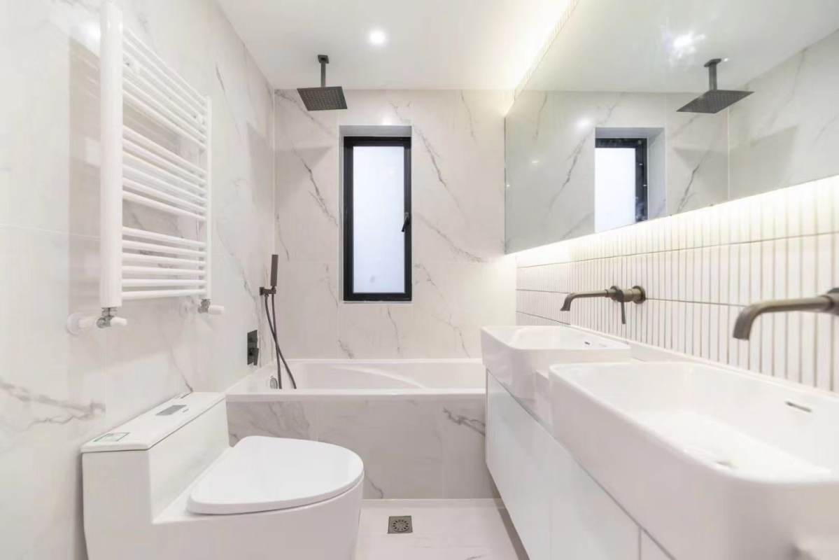 Housing image — Bathroom