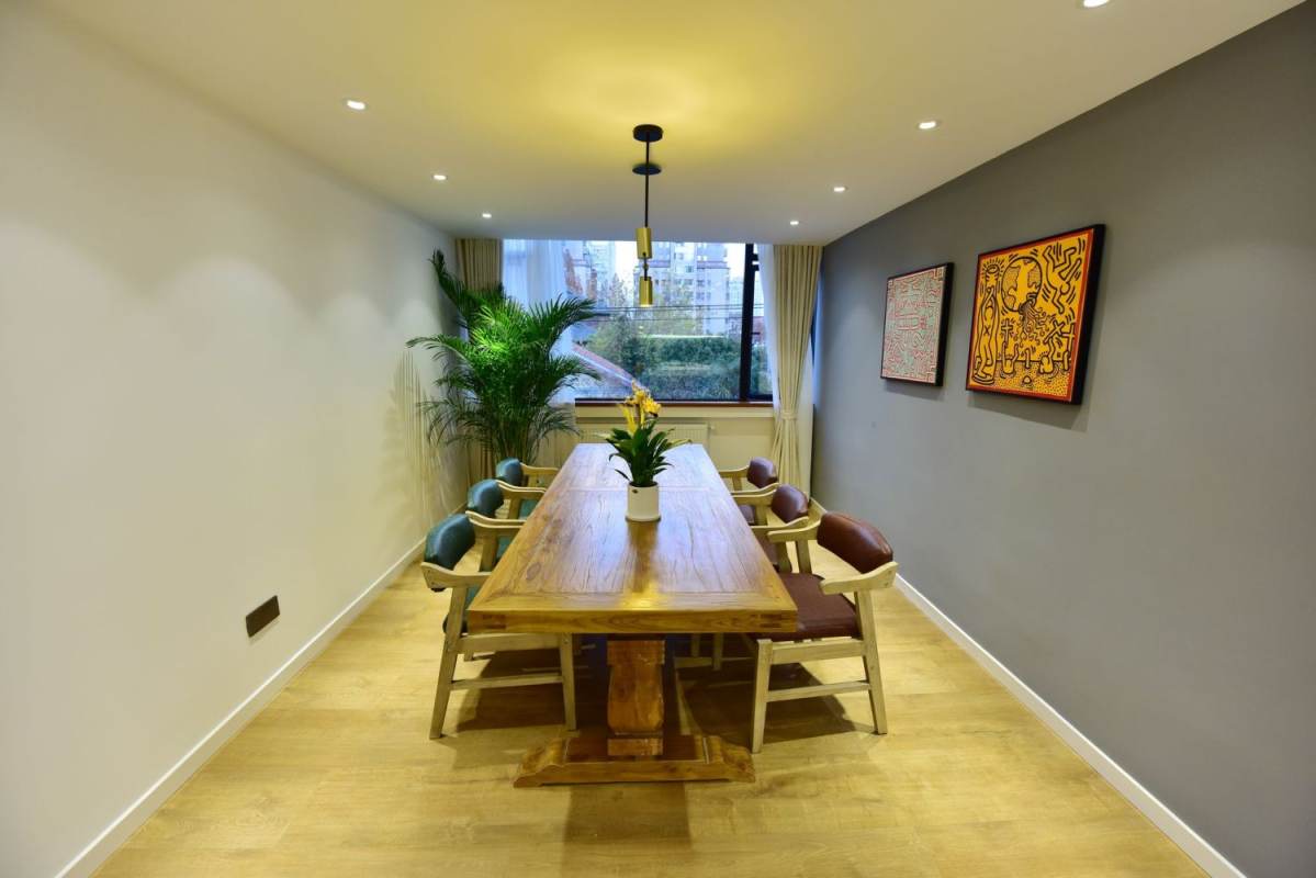 Housing image — Dining Area