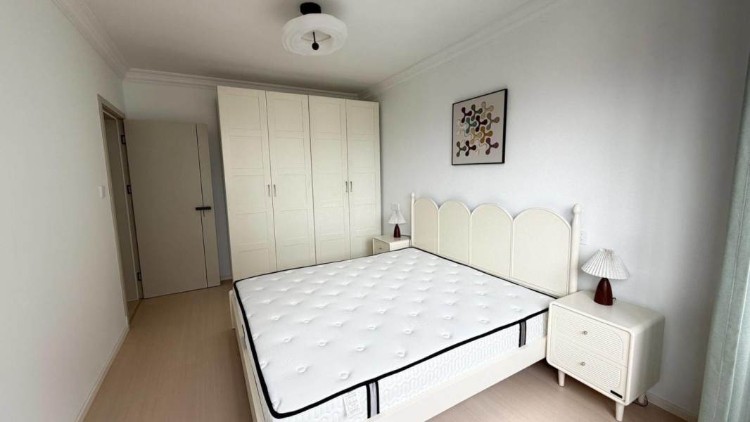 Housing image — Bedroom