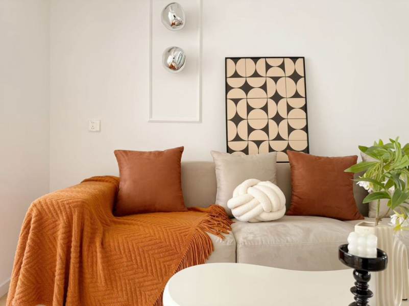 Housing image — Living Room