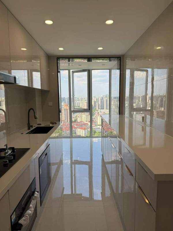 Housing image — Bathroom