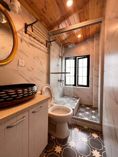 Housing image — Bathroom