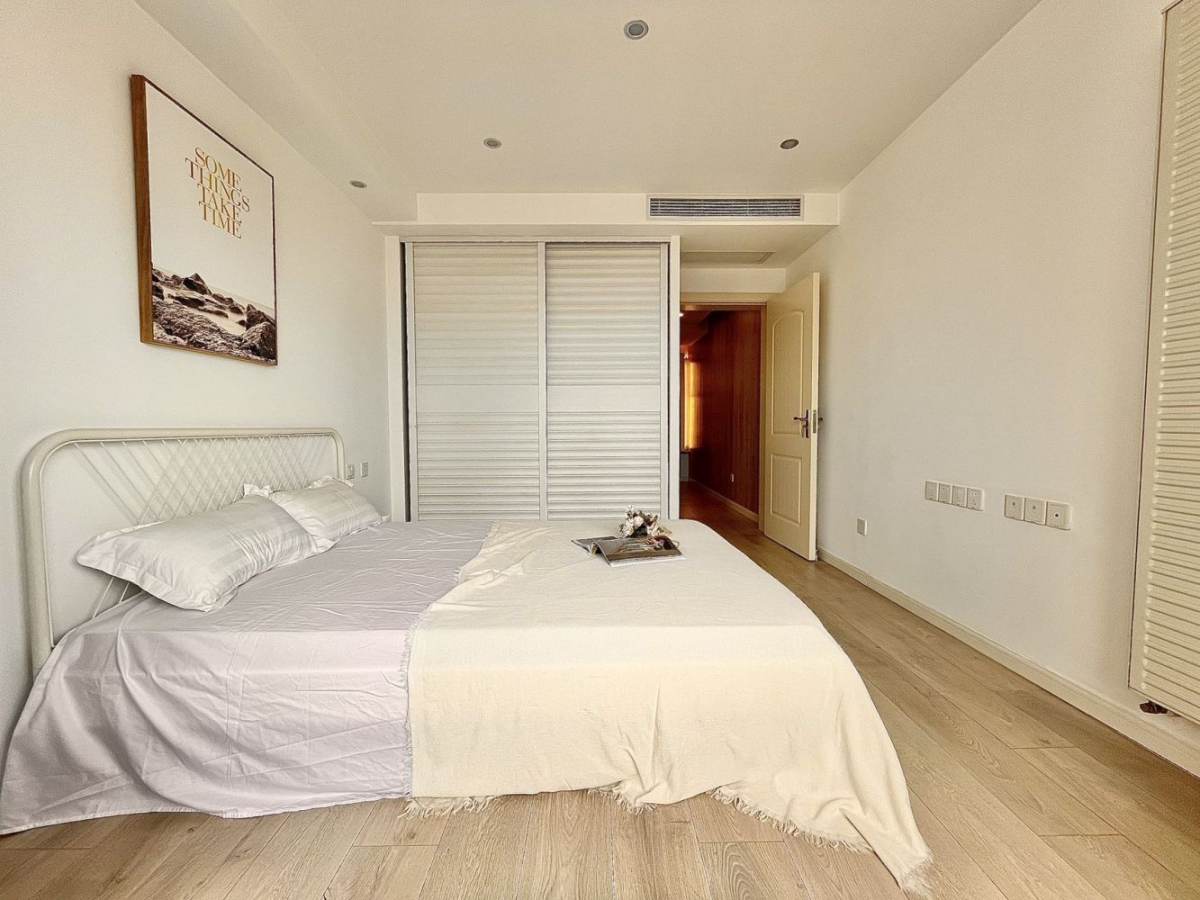 Housing image — Bedroom