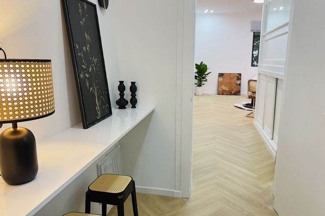 1BR Apartment in Old Xuhui with Green View (L7/L9)