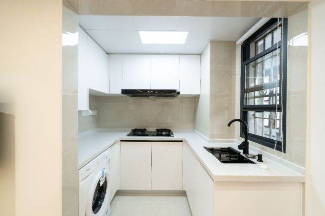 Modern Bright 2BR Apartment in Old Xuhui (L1)