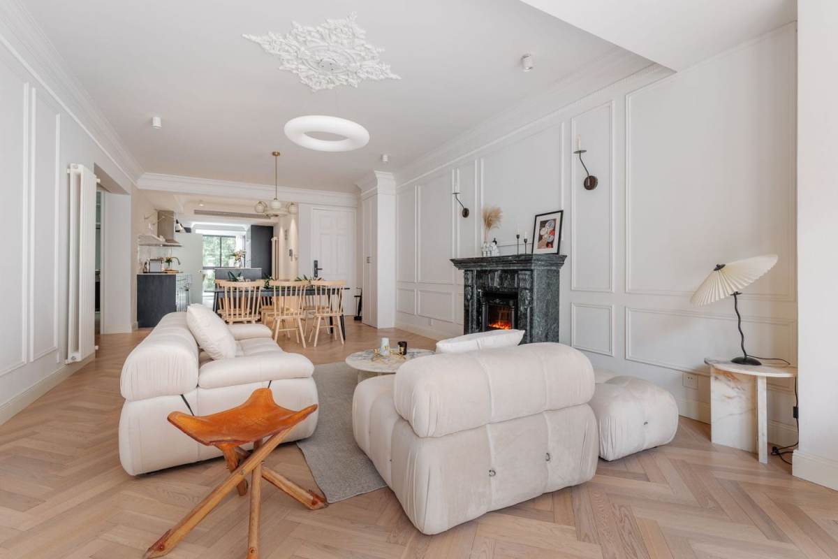 Housing image — Living Room