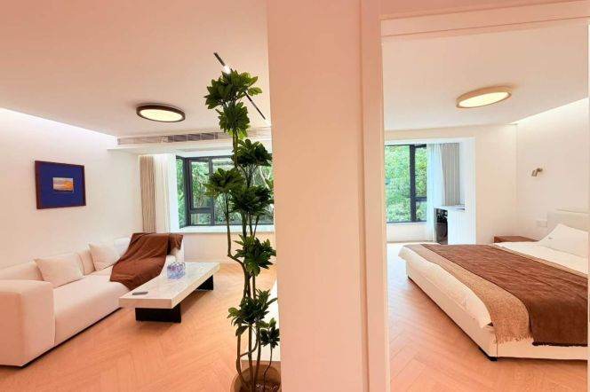 2BR Apartment at One Block (L1/L13)
