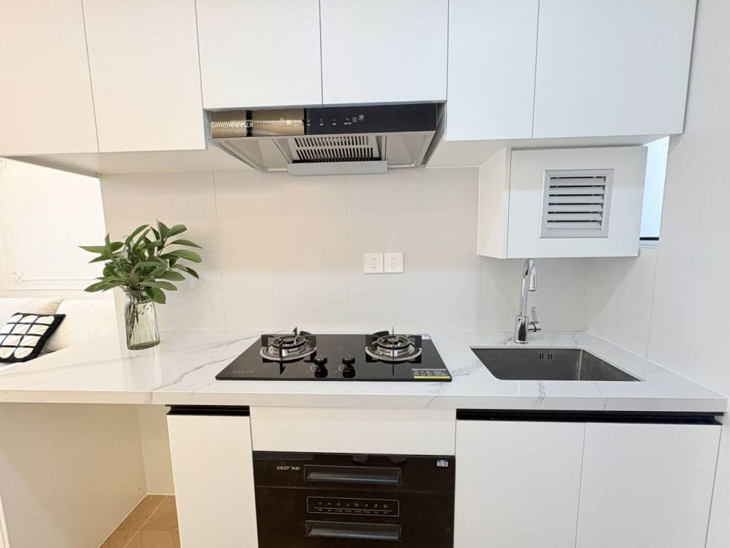 Housing image — Kitchen