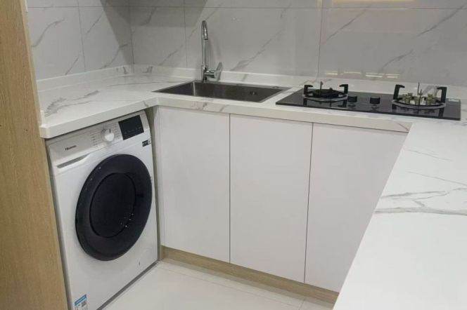 1BR Apartment near Jiangsu Rd Metro (L2/L11)