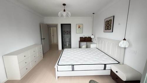 Housing image — Bedroom