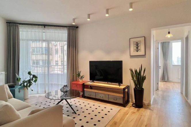 High-Floor 2BR Apartment at Shiye Apartment (L1/L9/L11)