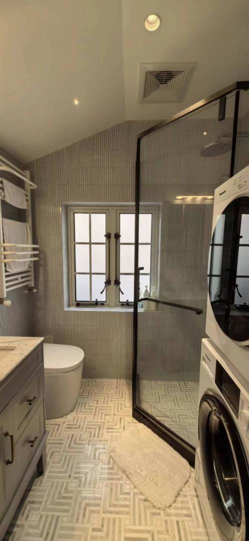 Housing image — Bathroom