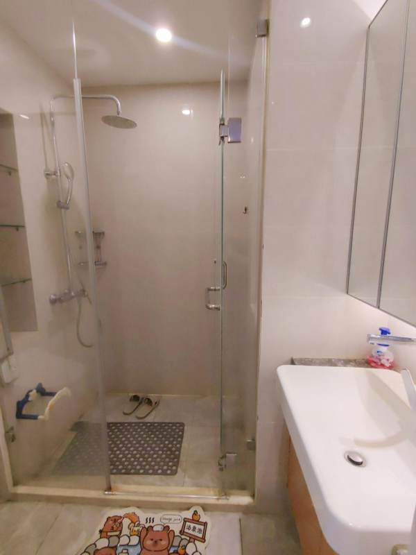 Housing image — Bathroom