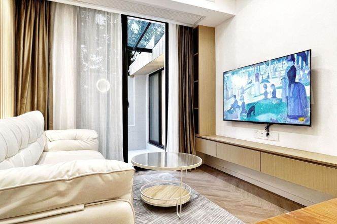 Spacious 1BR Apartment in Gubei (L2)