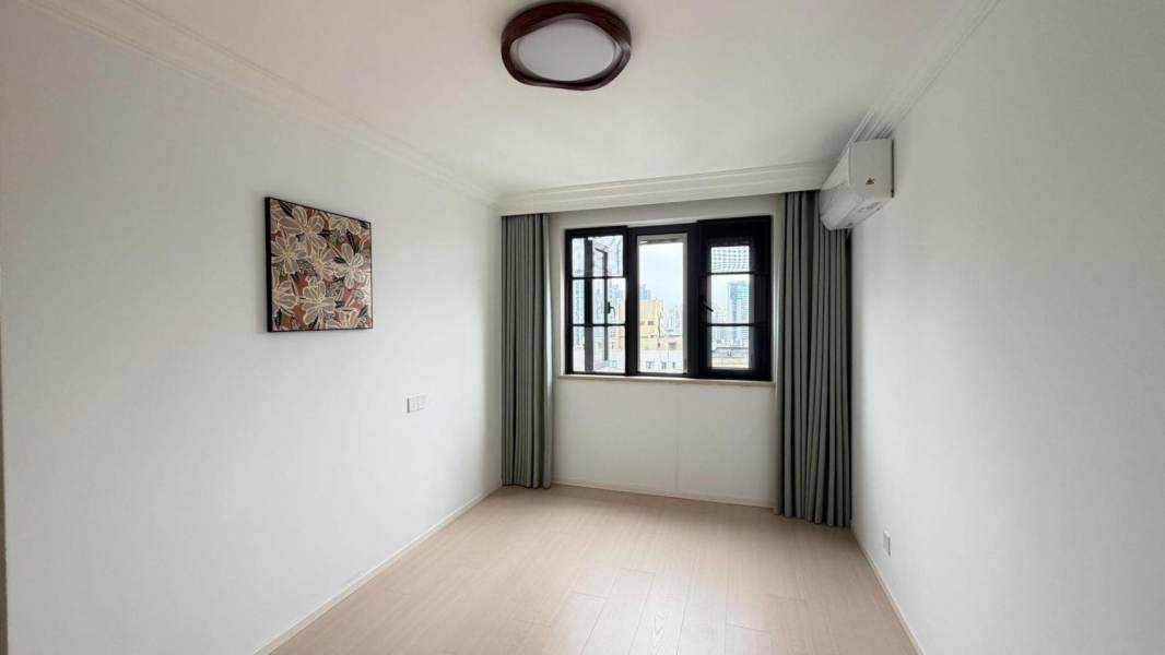 Housing image — Bedroom