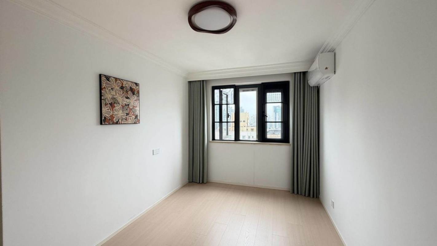 Housing image — Bedroom