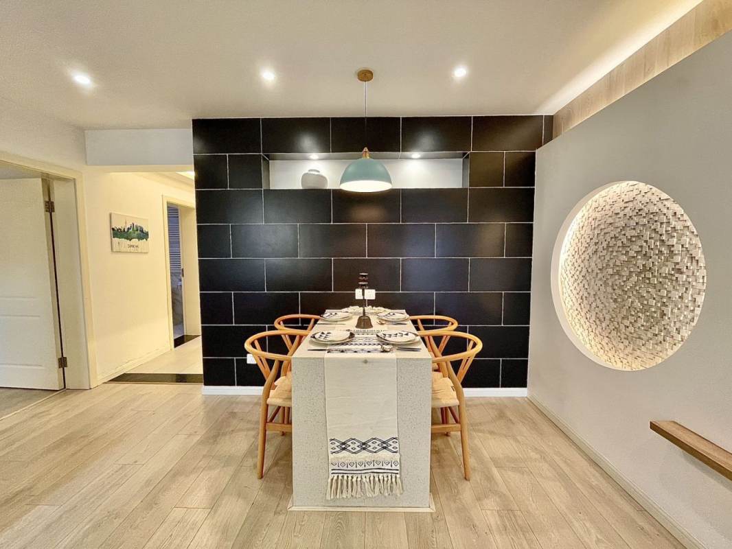 Housing image — Dining Area