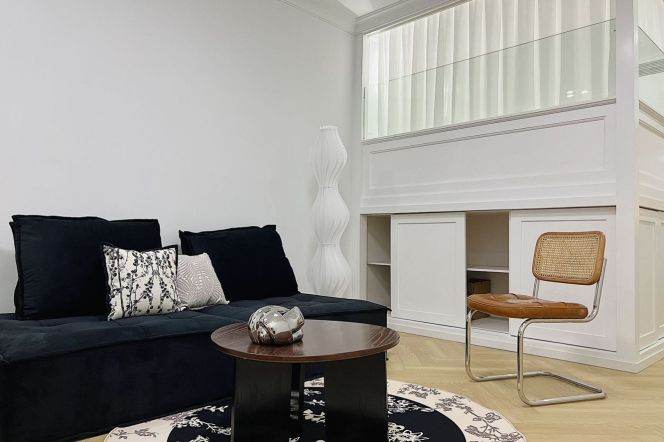 1BR Apartment in Old Xuhui with Green View (L7/L9)