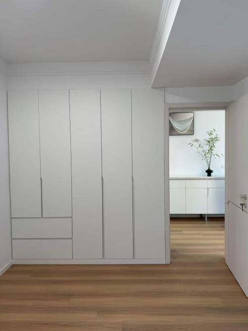 Housing image — Bedroom